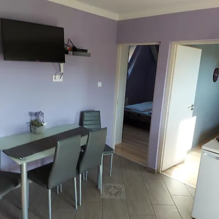 Corner Apartament *